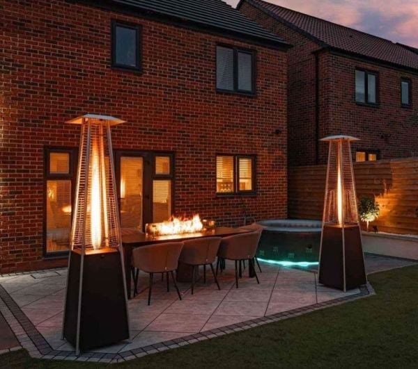 CLK Piramit Soba Siyah Renk Tüplü Dekoratif Bahçe Isıtıcısı